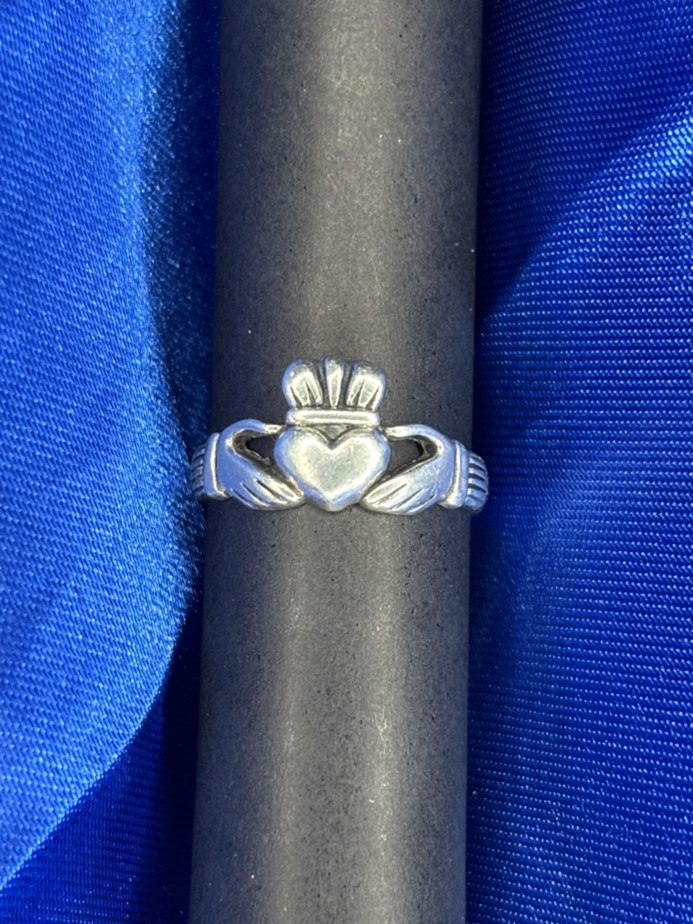 Sterling Claddagh Ring in Shiny Silver Tone